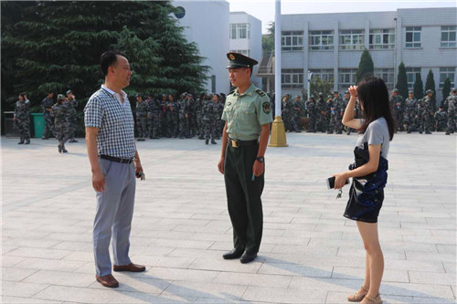 公司领导视察2016级新生军训工作