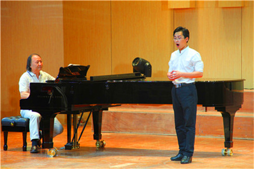 解放军艺术公司晁浩建教授应邀来公司讲学